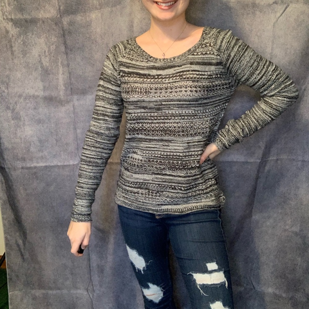 Aeropostale knit sweater